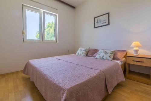 Hundefreundliches Apartment nur 300 Meter bis zur Adria mit Meerblick, Grill, WiFi