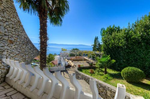 Mediterranes Apartment mit Meerblick, Grill - ab 14 Tagen Aufenthalt eine gratis Bootsfahrt