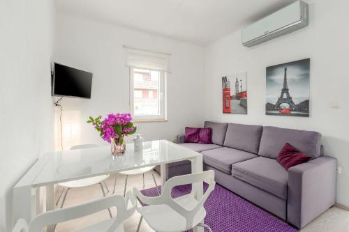 Modernes Apartment nur 300 Meter zum Strand mit Terrasse, Privatparkplatz, WiFi