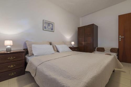 Charmantes Apartment nur 300 Meter zum Strand mit Meerblick, Grillbereich - hundefreundlich