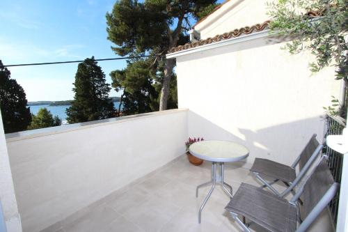 Hundefreundliches Studio-Apartment nur 650 Meter zum Strand mit Meerblick