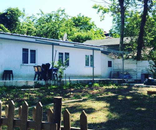 Taman di luar Rahat bahçeli polonezköyde butik evimiz