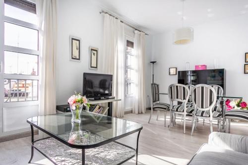 Stunning with Magnificient terrace La Maestranza