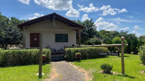 Aed väljaspool majutusasutust Cabañas Mi Querido Viejo