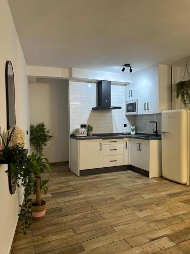 Kuchyň nebo kuchyňský kout v ubytování Góngora Home con parking