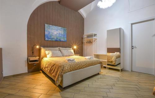 Ένα ή περισσότερα κρεβάτια σε δωμάτιο στο 1 Bedroom Gorgeous Home In Catania