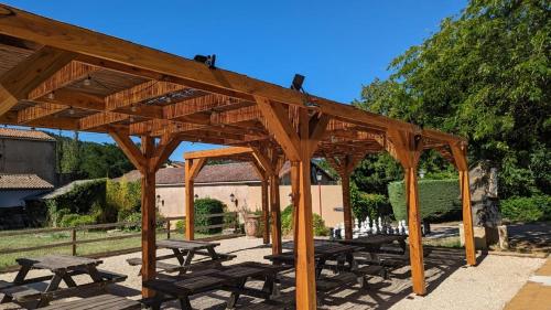 Fotografie z fotogalerie ubytování Camping Le Village Des Sources v destinaci Ceilhes-et-Rocozels