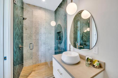 Phòng tắm tại Tide of Your Life