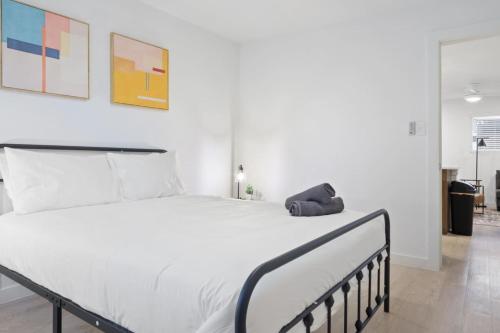 Φωτογραφία από το άλμπουμ του Brand New Unit 5 min to Downtown Austin στο Ώστιν