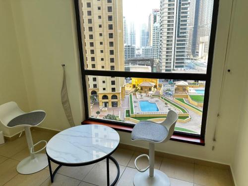 HOT MASTER BED ROOM - JBR WALK Marina
