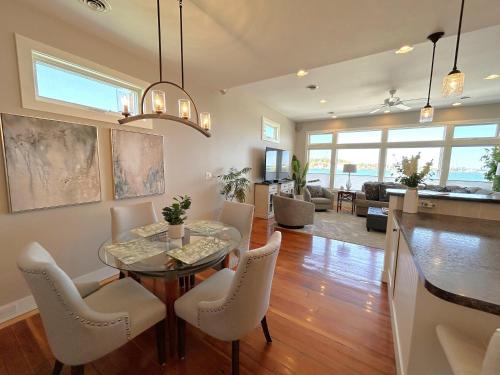 Φωτογραφία από το άλμπουμ του St Ignace Loft σε Saint Ignace