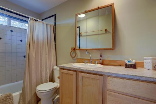 Koupelna v ubytování Huckleberry Cottage