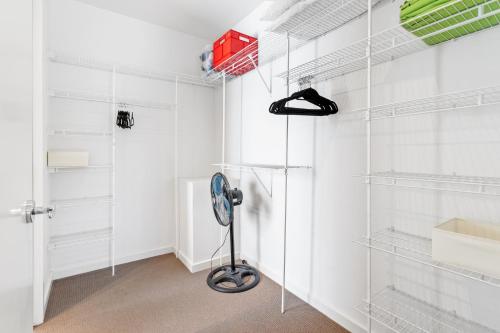 Billede fra billedgalleriet på Menzies Backbeach Retreat by Ready Set Stay i Rye