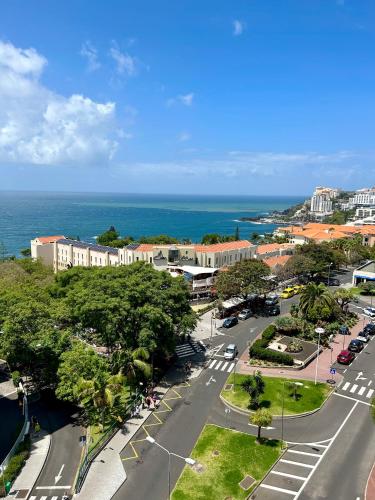 Lido Branca by Olá Madeira