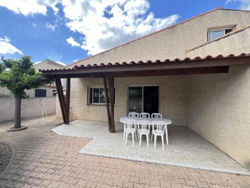 Grande villa 10 pers, 5 ch, proche plage, au calme - FR-1-781-70