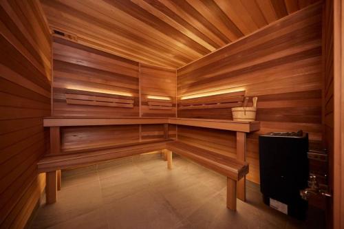 Gallery image of Riverfront 2 Bedroom Apt in Brisbane City with Parking in Brisbane