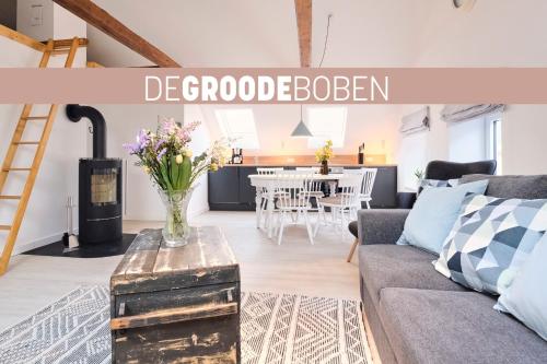 Ruang duduk di De groode Boben