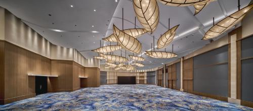 上海市にあるHyatt on the Bund Shanghai - a Grand Hyatt hotel, most centrally located at HuangPu river banks in downtownのギャラリーの写真