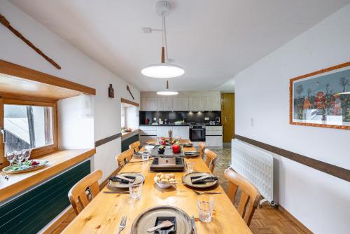 Una cocina o zona de cocina en Chasa Moffa