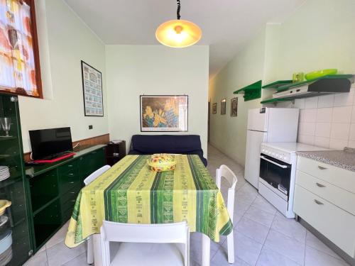 Kuchyň nebo kuchyňský kout v ubytování Villa Rocca - appartamento 6