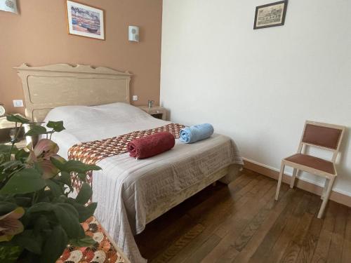 Charmante fermette avec jardin clos près du lac d'Eguzon - FR-1-591-623