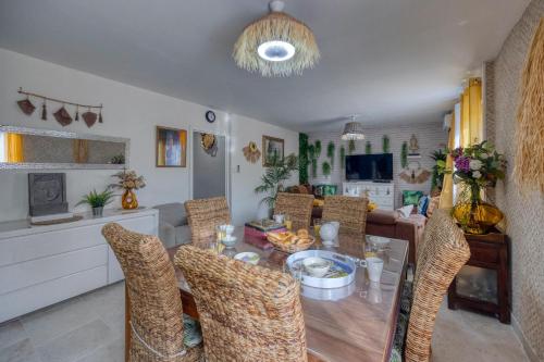 Évasion Thailandaise - Feng Shui - Parking