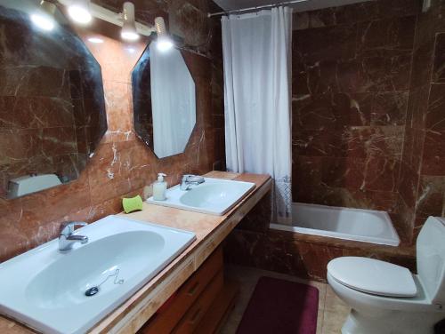 Et badeværelse på Koka Seaview 8