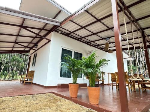 Φωτογραφία από το άλμπουμ του Fox House Koh Kood σε Ban Khlong Mat