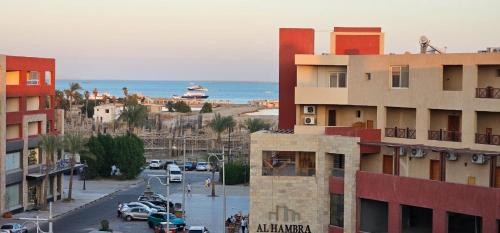 Elhambra First Avenue