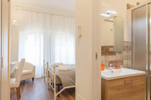 Phòng tắm tại Donna Margherita Rome Suite & Rooms