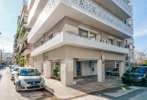 Brand New Building Deluxe Apartments With Parking Nearby Train