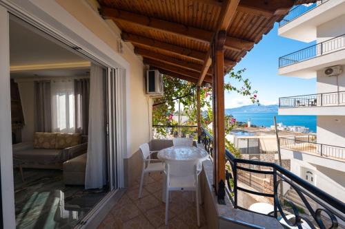 Balkoni atau teres di Vila Veli Brothers