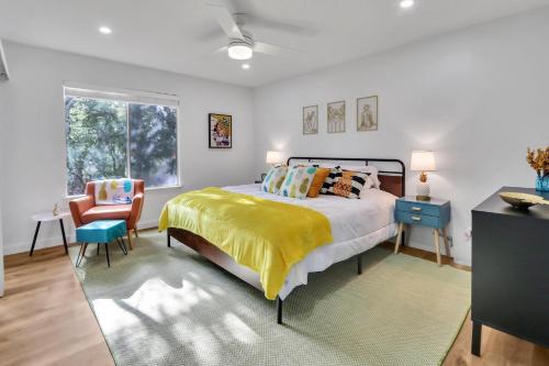 Katil atau katil-katil dalam bilik di Groovy Getaway