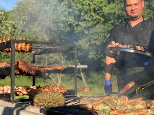 Εγκαταστάσεις μπάρμπεκιου για όλους τους επισκέπτες του διαμερίσματος