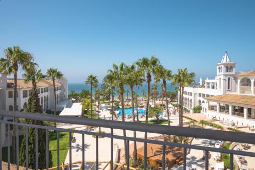 Bazén v ubytování DAIA Slow Beach Hotel Conil - Adults Only Recommended nebo v jeho okolí