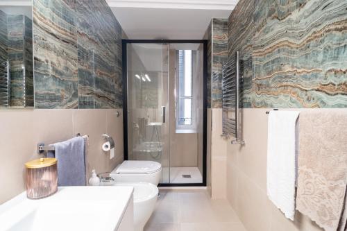 Vatican Boutique RHome