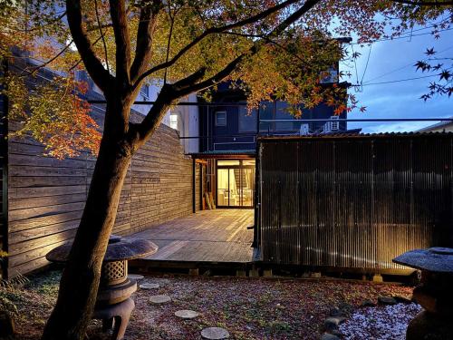 Zahrada ubytování bHOTEL Kaniwasou 101 1BR good for 10PPL in the scenic Island of Miyajima