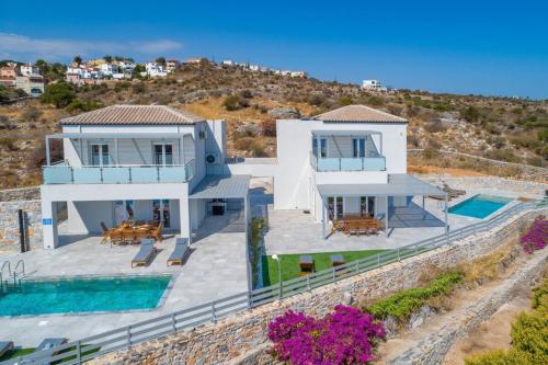 Gianna's Panoramic Seaview Twin Villas with pools