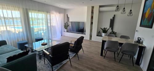 Royal Dutch Lux apartment 4