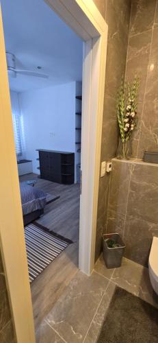 Royal Dutch Lux apartment 4