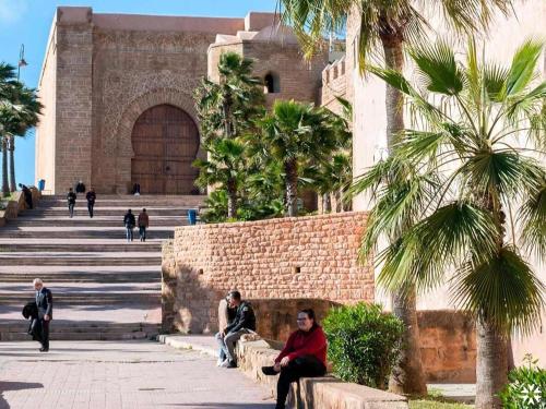 Επισκέπτες που μένουν στο ONOMSUIT-Appartement en plein centre ville RABAT