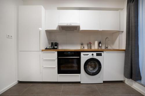 Kuchyň nebo kuchyňský kout v ubytování Schöne Apartments in Bad Honnef I home2share