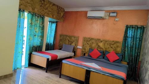 Postel nebo postele na pokoji v ubytování Nachis BNB
