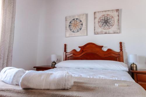 Casa rural con piscina, barbacoa, aire acondicionado, WiFi de alta velocidad, cocina exterior y Parking