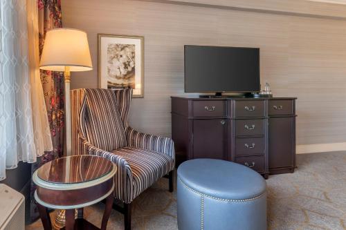 Omni Shoreham Hotel Image