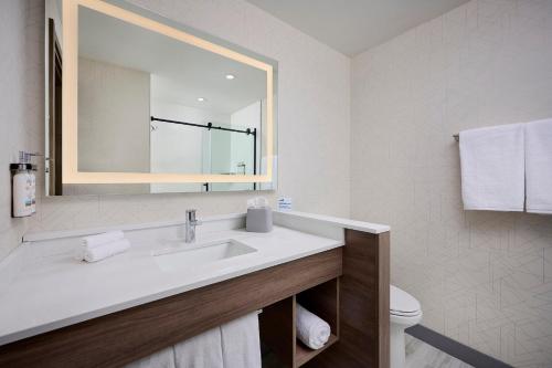 Φωτογραφία από το άλμπουμ του Holiday Inn Express Hamilton - Upper James by IHG σε Hamilton