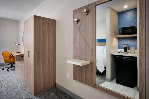 Φωτογραφία από το άλμπουμ του Holiday Inn Express Hamilton - Upper James by IHG σε Hamilton