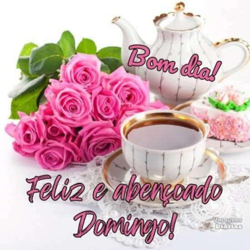 a good morning everyone with a cup of coffee and roses at Apartamento Albuquerque in Mauá