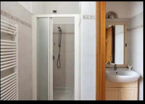 Φωτογραφία από το άλμπουμ του Apartment Monza park-autodrome-hospital-villa reale σε Monza