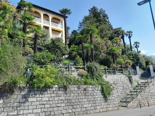 Villa Dora Garten by Fewotessin